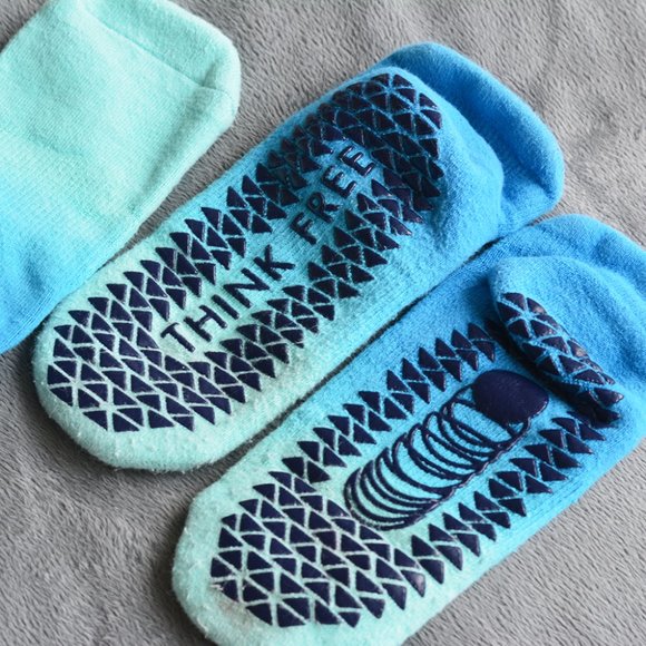 Free People Ombre Barre/Grip Socks (2 pairs) - Picture 3 of 6